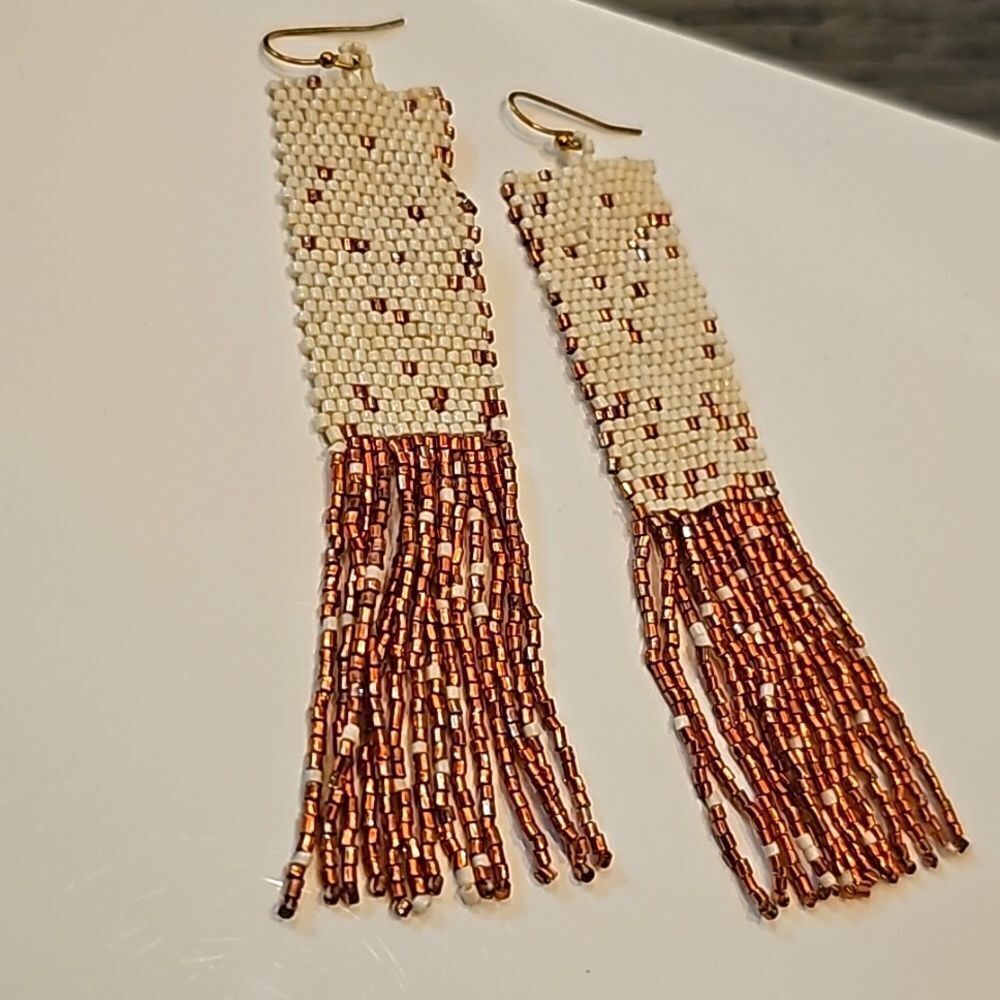 Beaded tassel earings - Picture 3 of 6